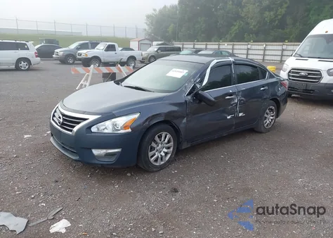 2013 Nissan Altima 2.5 из США, поврежденный, VIN 1N4AL3AP2DC158004